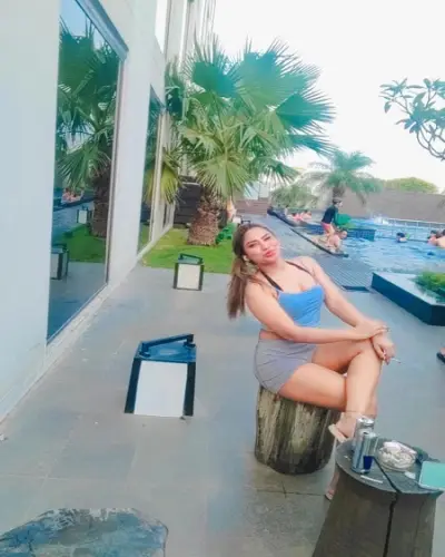 Escort Melaghar